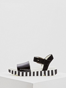 Woman shoes