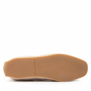 Woman shoes