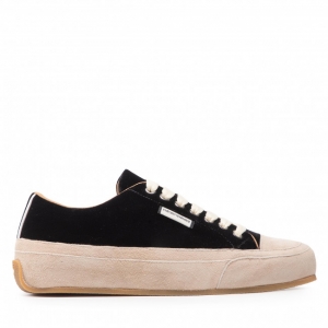 Woman shoes