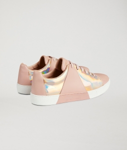 Woman shoes