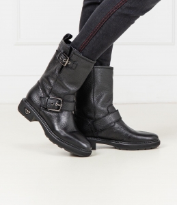 Woman shoes