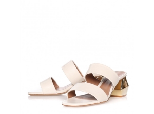 Woman shoes