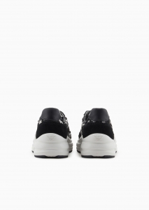 Woman shoes