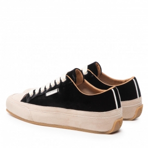 Woman shoes