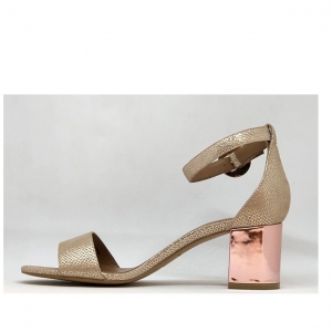 Woman shoes
