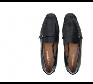 Woman shoes