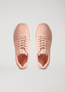 Woman shoes