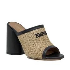 Woman shoes