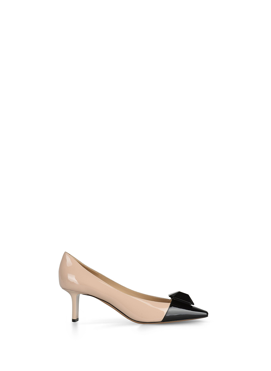 Woman shoes