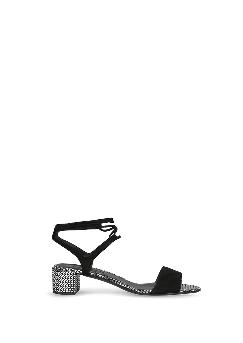 Woman shoes