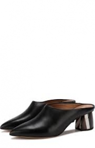 Woman shoes