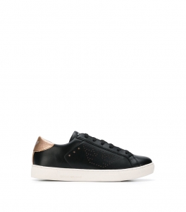 Woman shoes