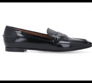 Woman shoes